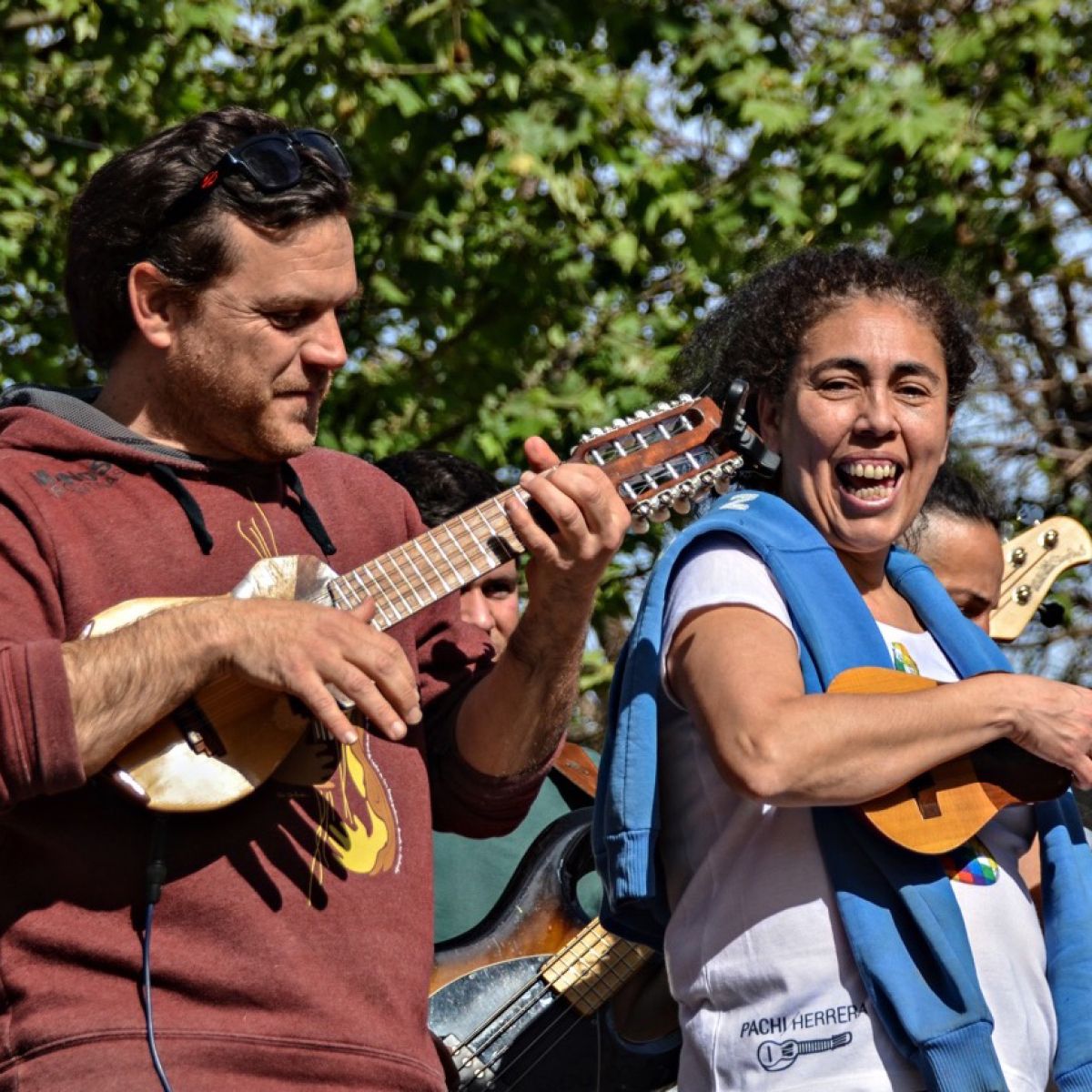 Charangos en Gerli: Ecos de la Fiesta Huilén (parte 3)...
